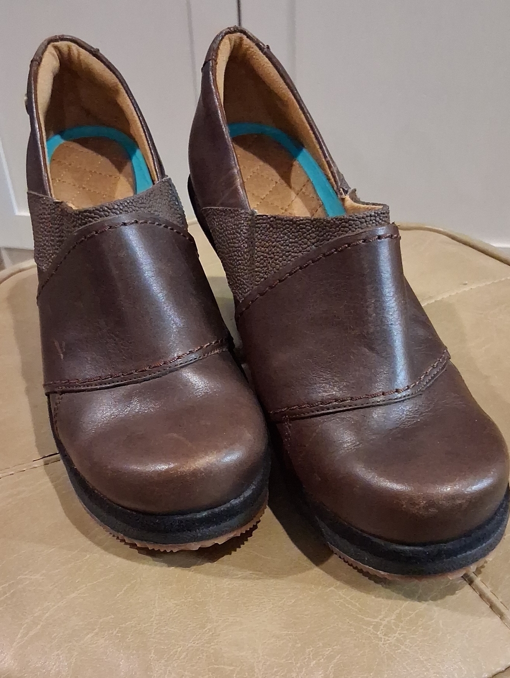 MOZO NON SLIP Women's Brown Leather Slip-On Comfort Shoes